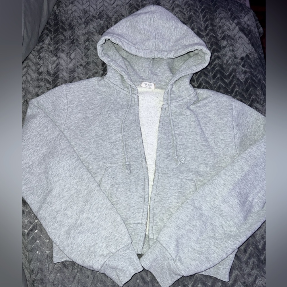 Brandy Melville Zip Up